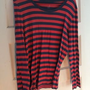Gap shirt